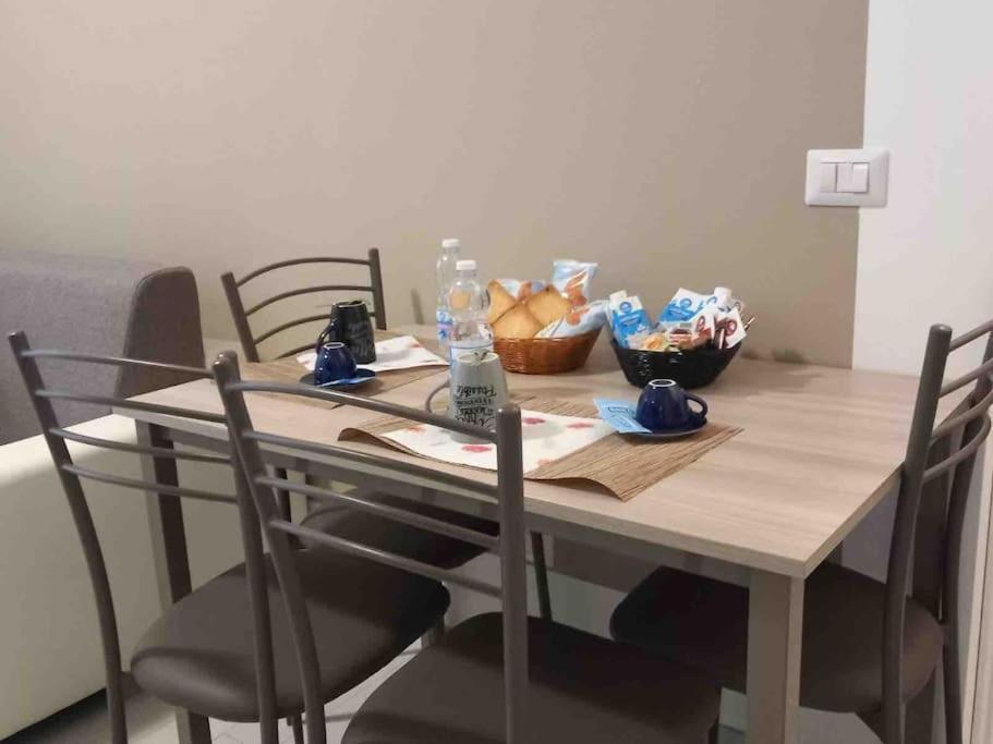 La Casa Di Marta Apartment คอร์ซิโก ภายนอก รูปภาพ
